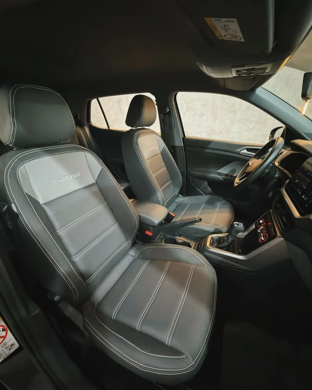 Volkswagen T-Cross 2025, foto 4 de 9